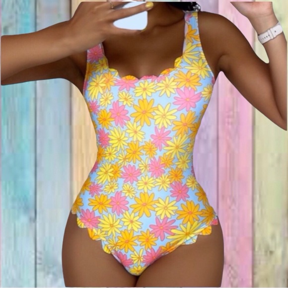 Other - Multicolor Blue Yellow Retro Floral Scallop Hem One Piece Lined Swimsuit New